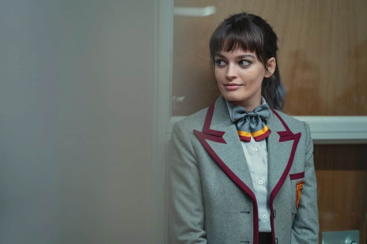 Emma Mackey como Maeve Wiley na 3a temporada de Sex Education (Divulgação / Netflix)