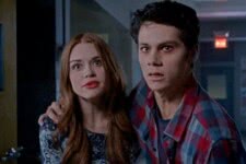 Stiles (Dylan O'Brien) e Lydia (Holland Roden) em Teen Wolf (Reprodução)