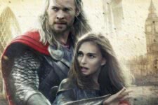 Thor (Chris Hemsworth) e Jane Foster (Natalie Portman) em Vingadores (Reprodução)