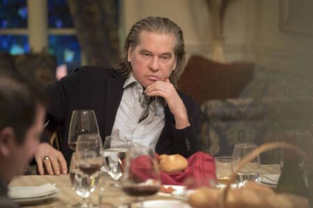 Val Kilmer estará em Willow – Terra da Magia Val Kilmer em The Birthday Cake scaled 1