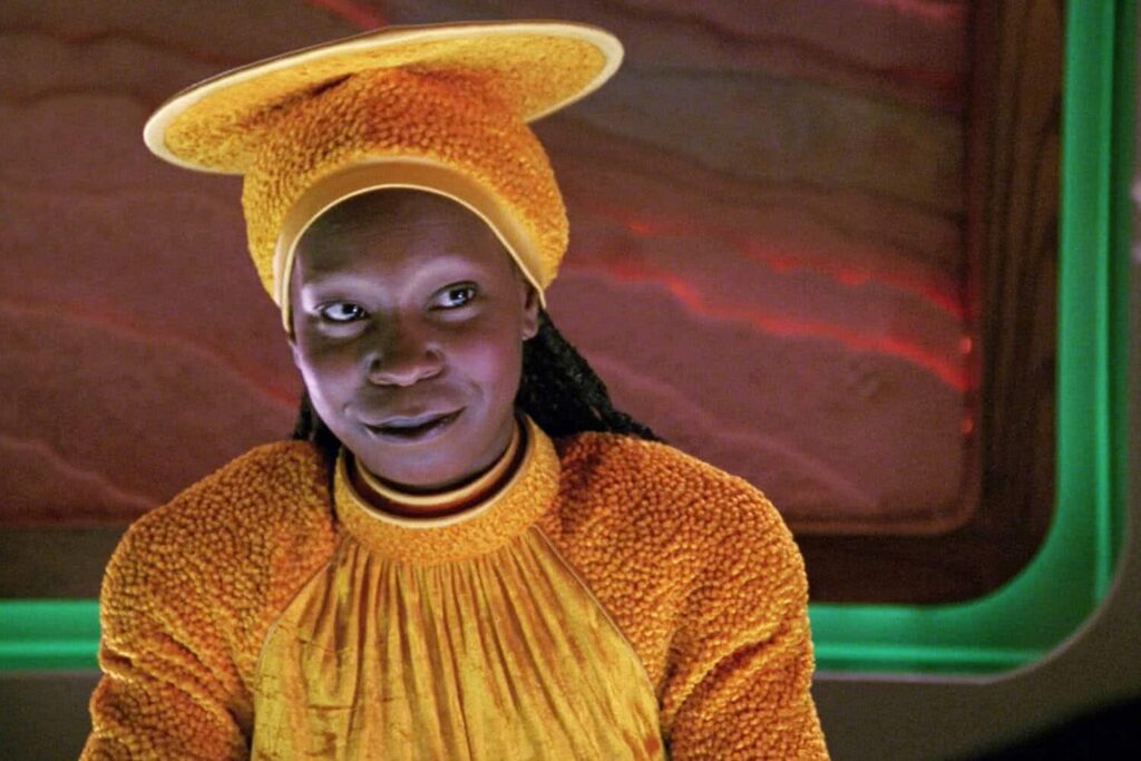 Whoopi Goldberg é processada em US$ 50 milhões por ‘falcatrua’ Whoopi Goldberg em Jornada nas Estrelas Nova Geracao Reproducao
