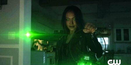 Jade chega para fazer contraste com Stargirl diz criador da série Ysa Penarejo como Jade em Stargirl Reproducao