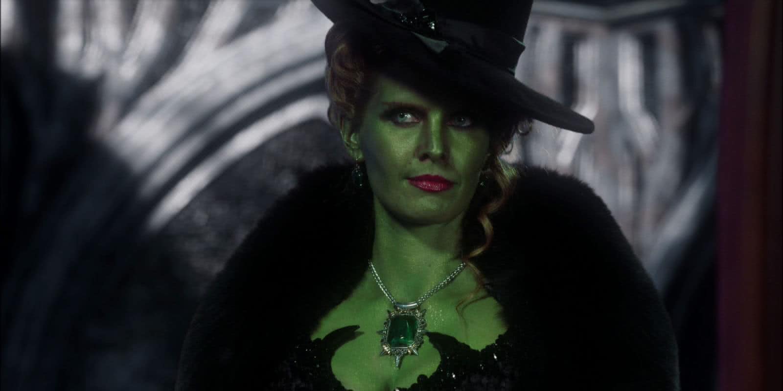 Once Upon a Time | Conheça os melhores vilões de cada temporada 3 Zelena (Rebecca Mader) em Once Upon a Time (Reprodução)