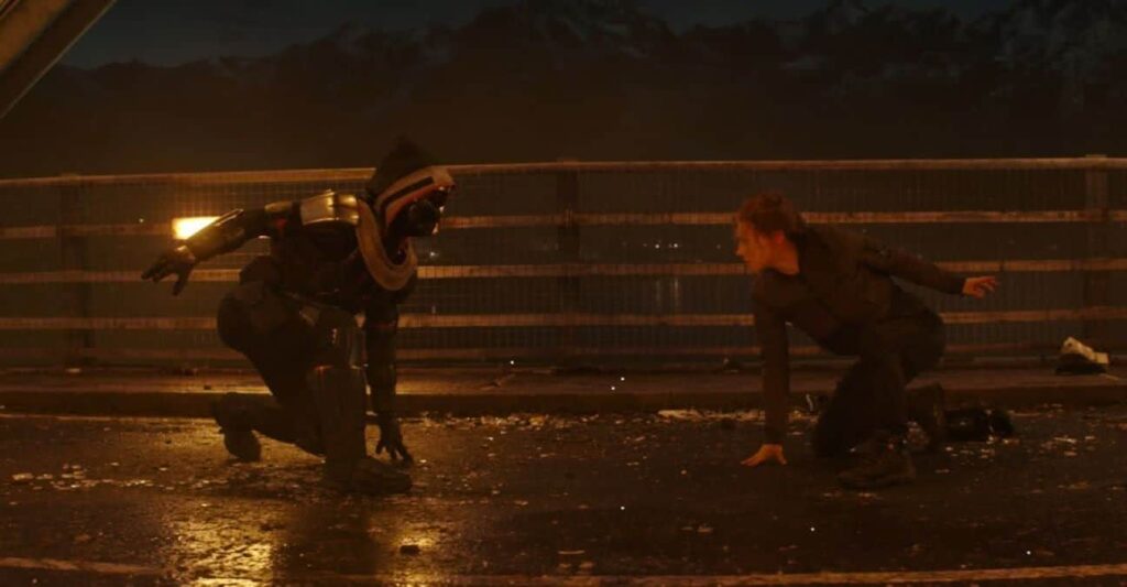 Viúva Negra e Treinador se enfrentam em novo vídeo Cena de Viúva Negra (Reprodução / Marvel)
