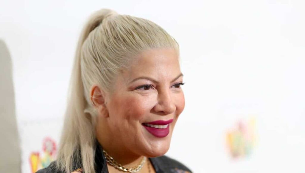 Atriz de Barrados no Baile ainda sofre pra lidar com comentários negativos: “Sou humana” Tori Spelling