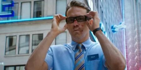 Free Guy | Filme será repleto de Easter Eggs da cultura pop Guy (Ryan Reynolds) em Free Guy (Reprodução / 20th Century Fox)