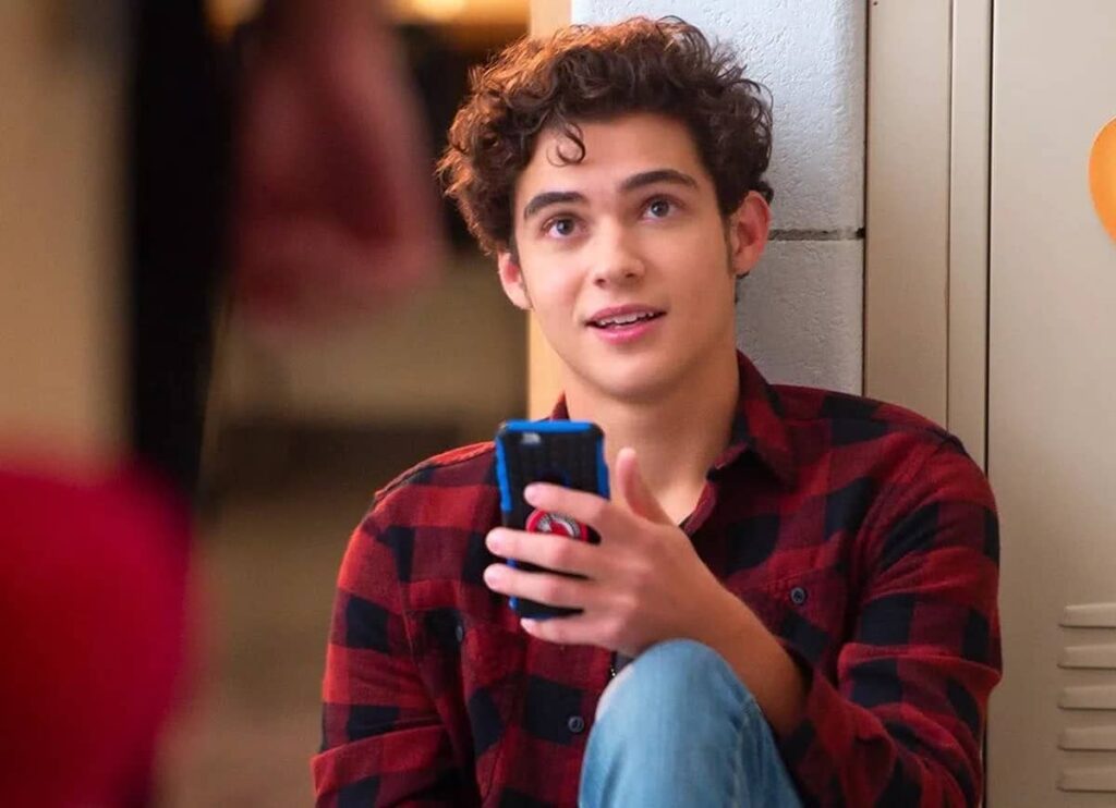 Joshua Bassett em High School Musical: A Série: O Musical (Reprodução / Disney+)
