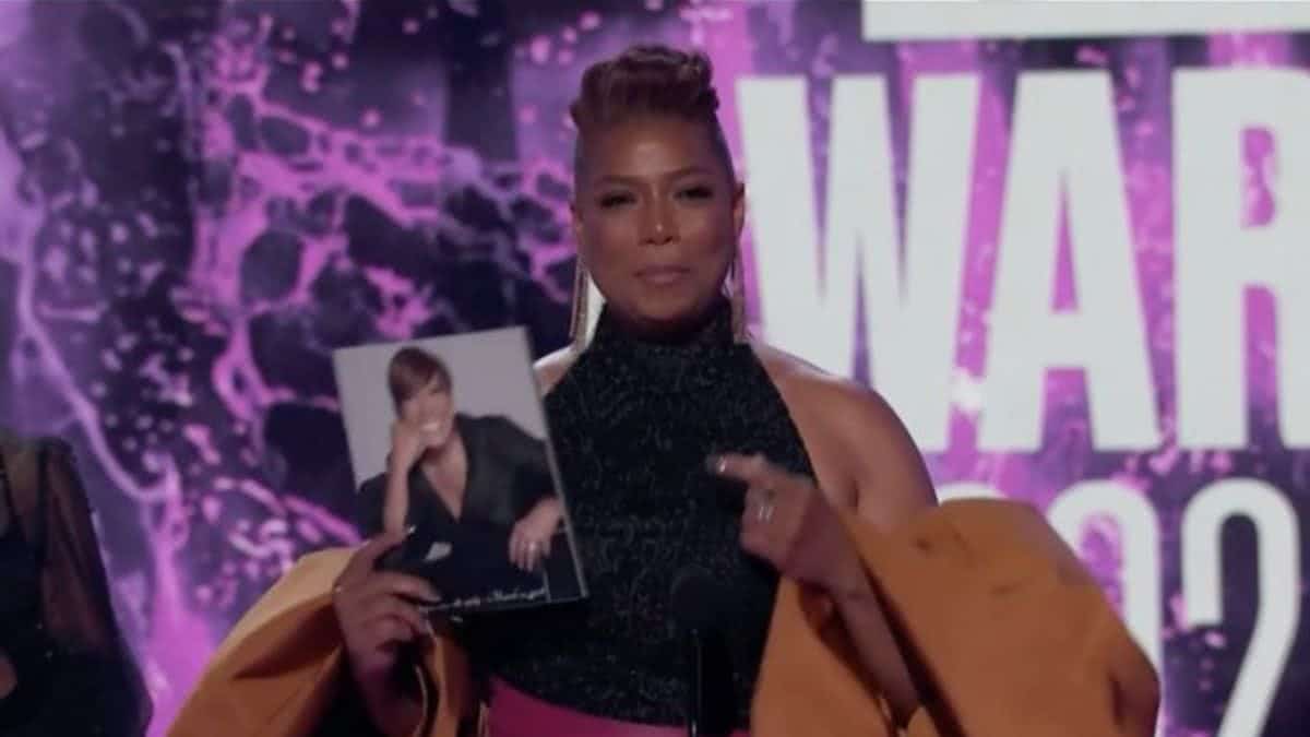 Queen Latifah se emociona ao receber prêmio especial no BET Awards 1 queen latifah e homenageada no bet awards 2021