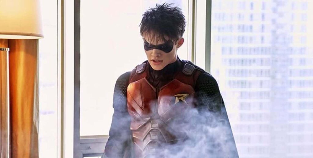 Jason Todd / Robin (Curran Walters) em Titãs (Reprodução / HBO Max)