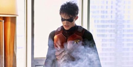 Jason Todd / Robin (Curran Walters) em Titãs (Reprodução / HBO Max)
