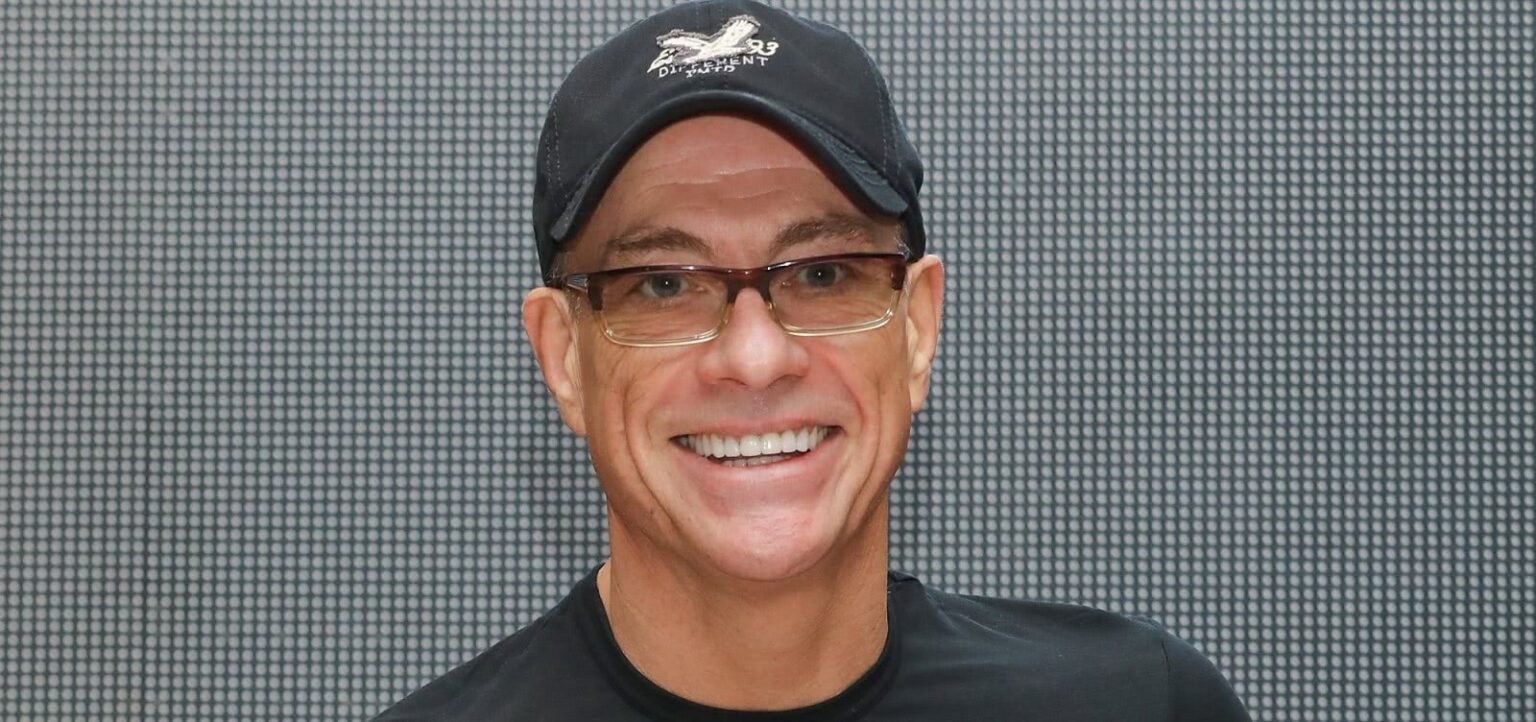 Inacreditável! Sem querer, ator belga ajuda criminosos de Paris Jean-Claude Van Damme