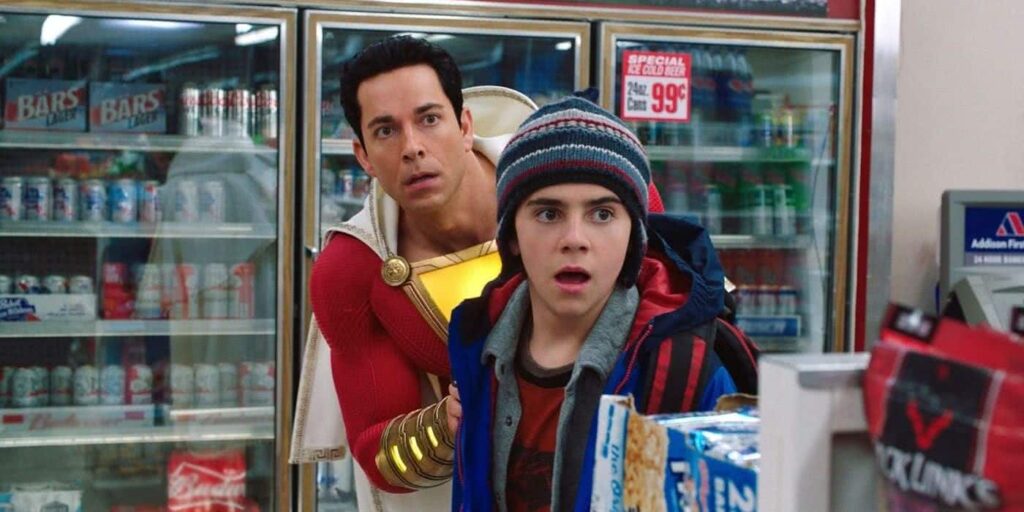 Freddy (Jack Dylan Grazer) e Shazam (Zachary Levi) em Shazam! (Reprodução / DC)