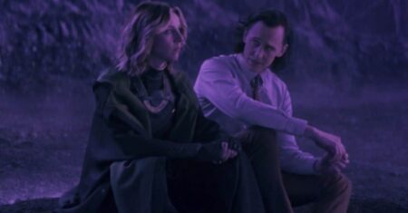 Loki | Por que a dinâmica de Loki e Sylvie é importante Loki (Tom Hiddleston) e Sylvie (Sophia Di Martino) em Loki (Reprodução / Disney+)