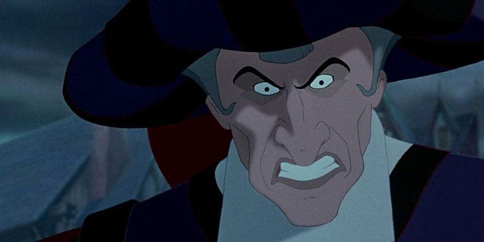 Frollo em O Corcunda de Notre Dame (Reprodução)