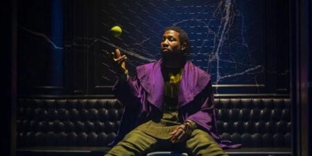 Diretora de Loki garante que Jonathan Majors tem futuro incrível como Kang Aquele Que Permanece (Jonathan Majors) em Loki (Reprodução / Disney+)