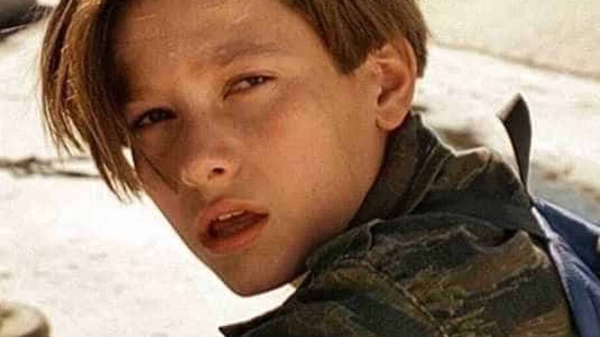 Exterminador do Futuro | John Connor foi criado durante uma viagem de drogas 1 John Connor de Exterminador do Futuro 2 O Julgamento Final