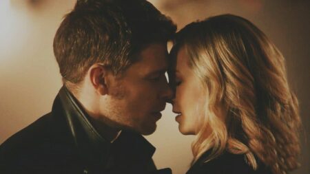 Klaus (Joseph Morgan) and Caroline (Candice King) em The Originals (Reprodução)