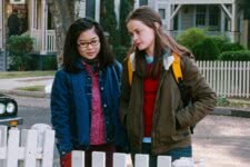 Lane (Keiko Ageno) e Rory (Alexis Bledel) em cena de Gilmore