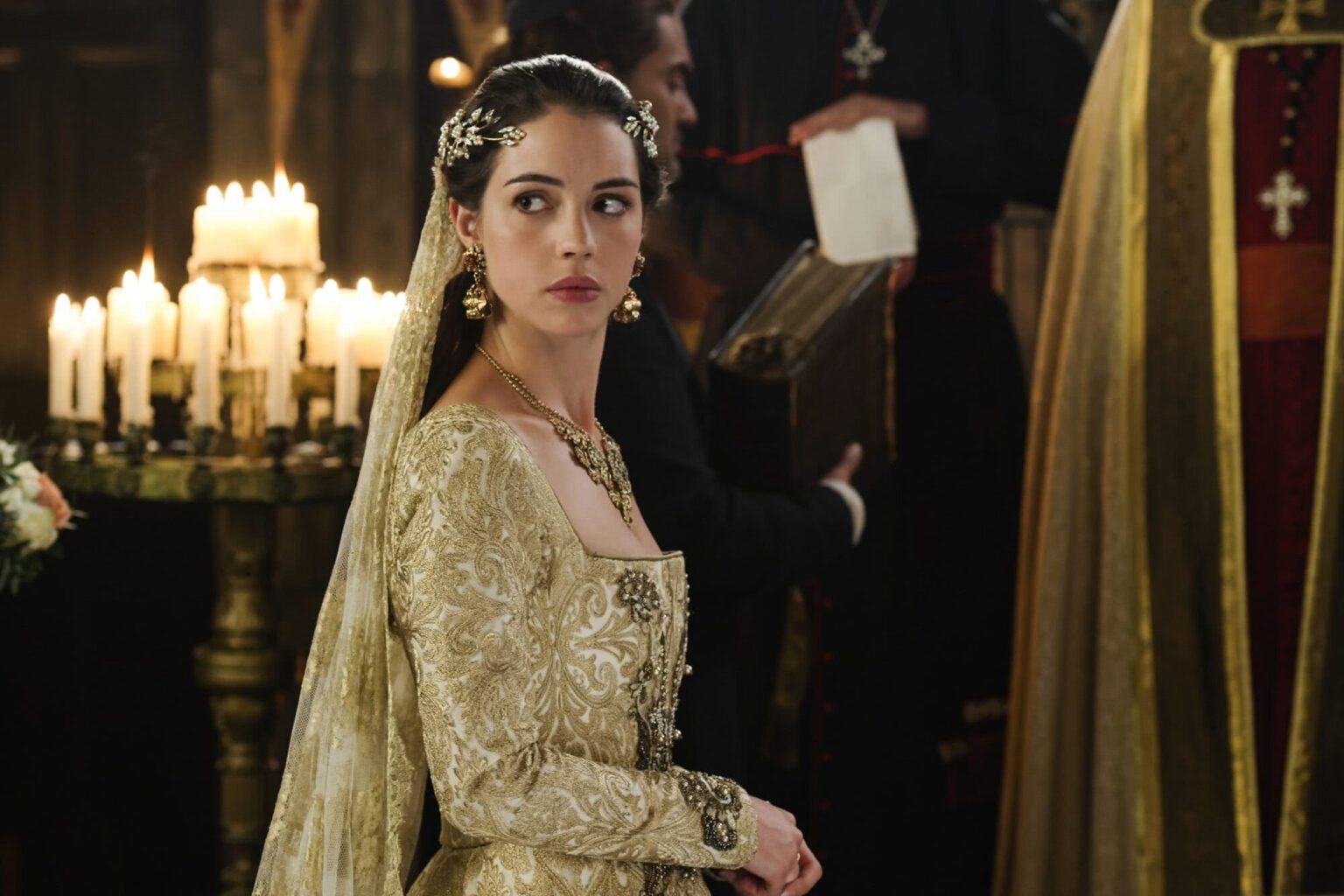 Relembre os acontecimentos dos personagens principais de Reign Mary (Adelaide Kane) em Reign (Reprodução)