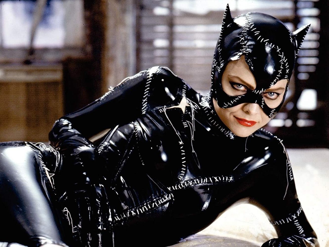 Mulher-Gato (Michelle Pfeiffer) em Batman (Reprodução)