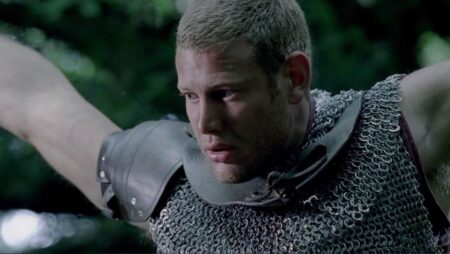 Melhores personagens de As Aventuras de Merlin depois da primeira temporada Percival (Tom Hopper) em As Aventuras de Merlin (Reprodução)