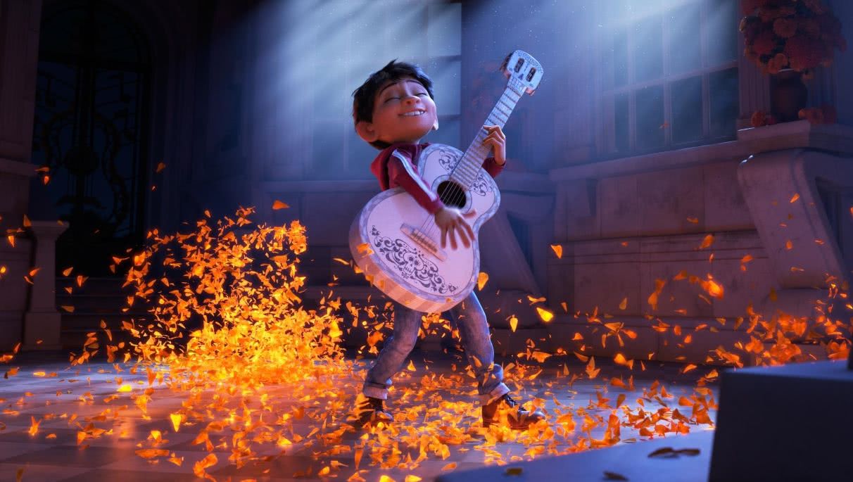 Cena de Viva - A Vida é Uma Festa (Reprodução / Pixar)