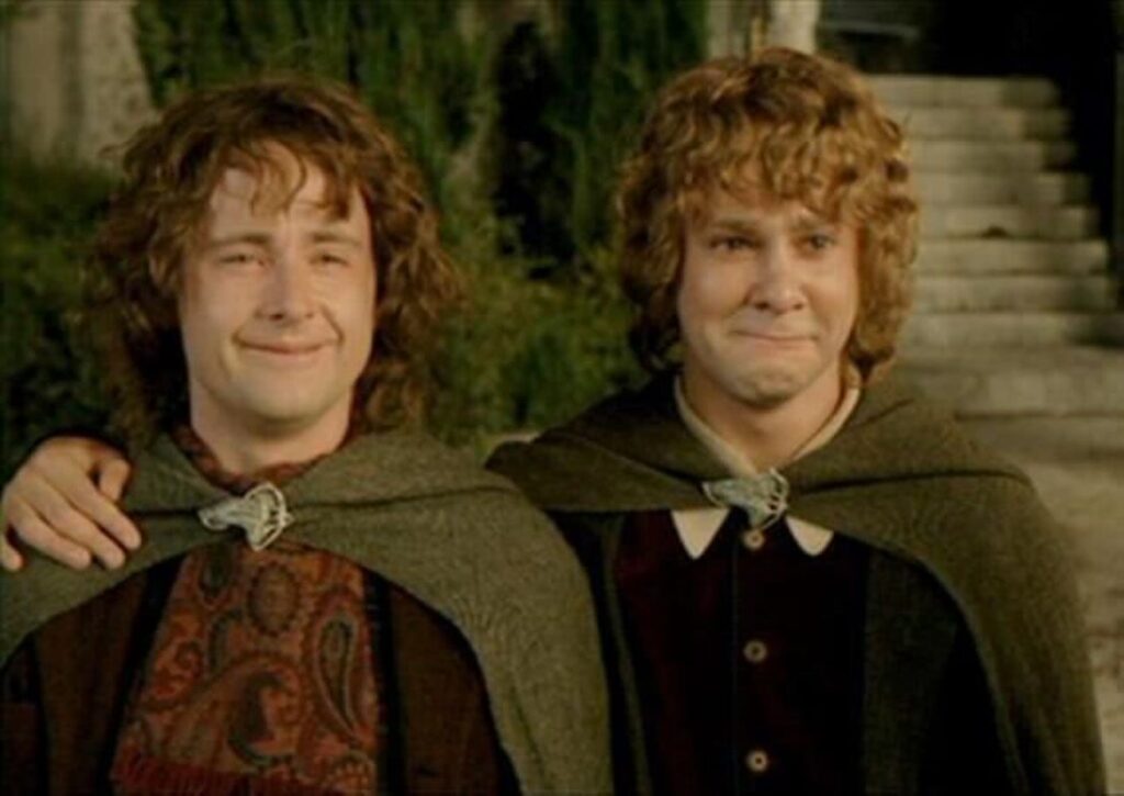 Pippin (Billy Boyd) e Merry (Dominic Monaghan) na trilogia O Senhor dos Anéis (Reprodução)