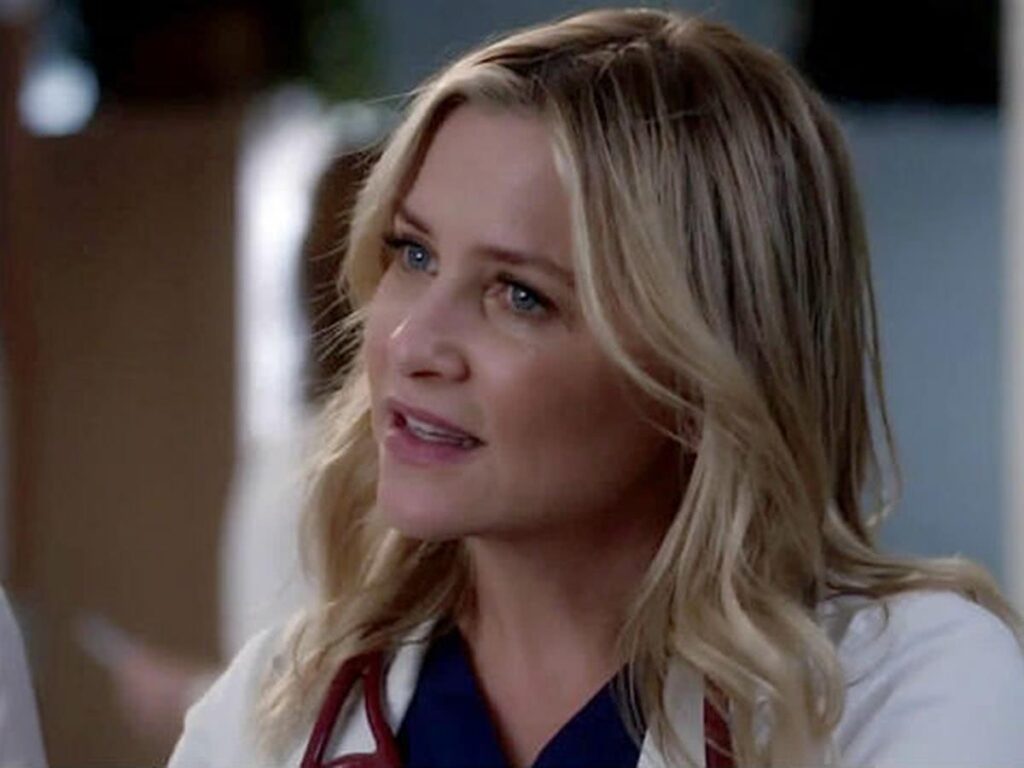 Saudades de Arizona em Grey’s Anatomy? Veja estes episódios Arizona (Jessica Capshaw) em Grey's Anatomy (Reprodução)