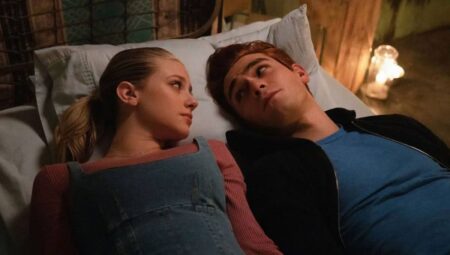 Betty e Archie em Riverdale Reproducao