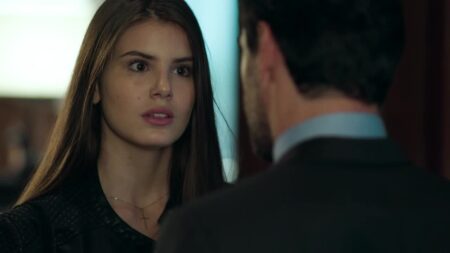 Camila Queiroz como Angel em Verdades Secretas Reproducao