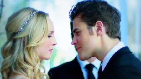 Caroline (Candice King) e Stefan (Paul Wesley) em THe Vampire Diaries (Reprodução)