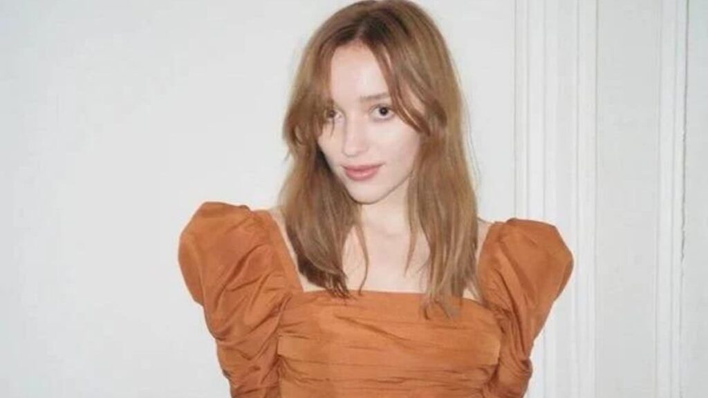 Phoebe Dynevor estrela nova série da Amazon Phoebe dynevor epipoca