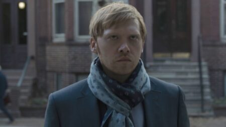 Rupert Grint em Servant Reproducao 1