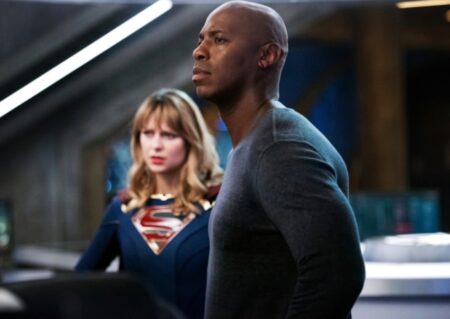 Supergirl terá retorno de vários personagens no final da série Melissa Benoist e Mehcad Brooks em Supergirl (Reprodução / The CW)
