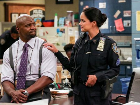 Terry Crews e Melissa Fumero em Brooklyn Nine-Nine (Reprodução / NBC)