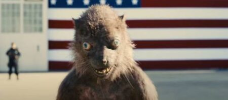 Doninha é inocente de seus crimes? James Gunn comenta Doninha (Sean Gunn) em O Esquadrão Suicida (Reprodução / DC)