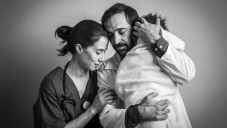 Estreia de 4ª Temporada de Sob Pressão bomba na audiência e na web sob pressao evandro e carolina epipoca terra