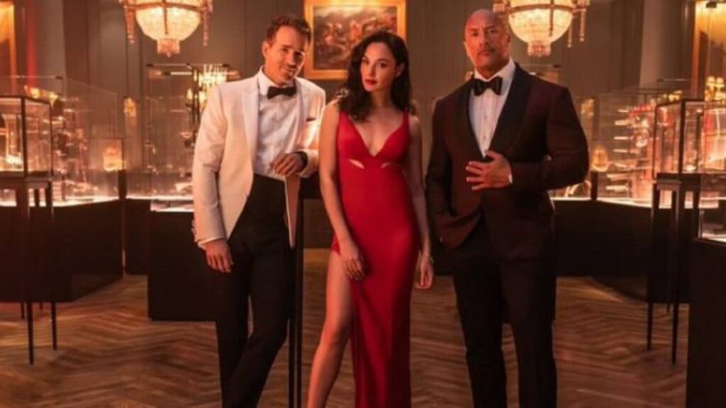 Ranking: personagens de Alerta Vermelho mais corajosos Ryan Reynolds, Gal Gadot e Dwayne Johnson em Alerta Vermelho (Divulgação)