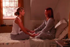 Buffy (Sarah Michelle Gellar) e Willow (Alyson Hannigan) em Buffy, a Caça Vampiros (Reprodução)