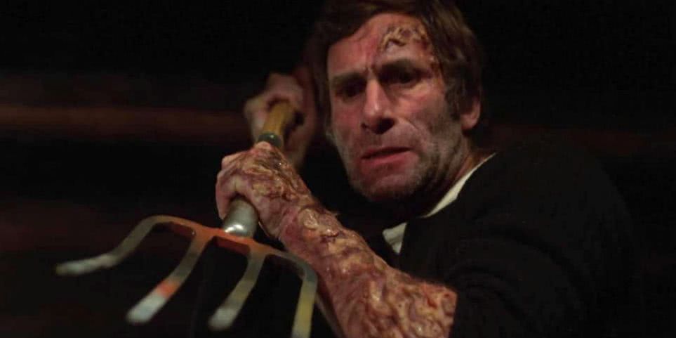 4 filmes de zumbis dos anos 70 para aterrorizar os fãs do gênero 3 Cena de As Uvas da Morte (Reprodução)
