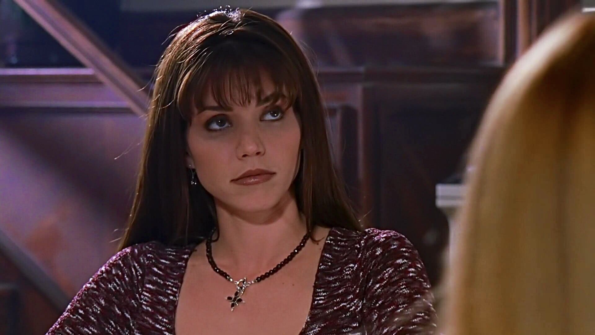 Cordelia (Charisma Carpenter) em Buffy, A Caça Vampiros (Reprodução)