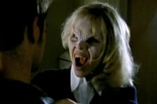 Darla (Julie Benz) em Buffy, A Caça Vampiros (Reprodução)