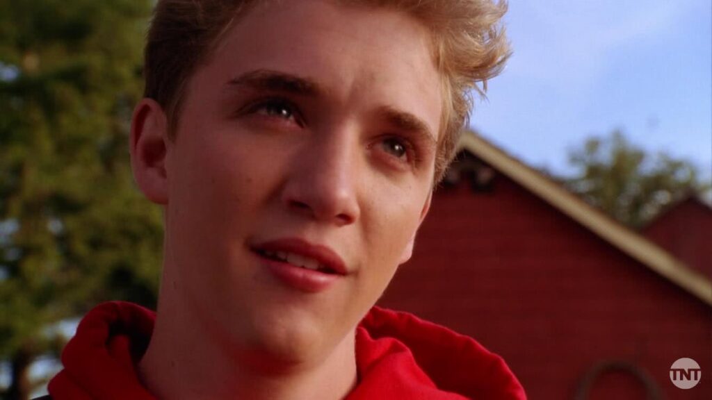 Relembre detalhes sobre o Flash em Smallville Flash (Kyle Gallner) em Smallville (Reprodução)