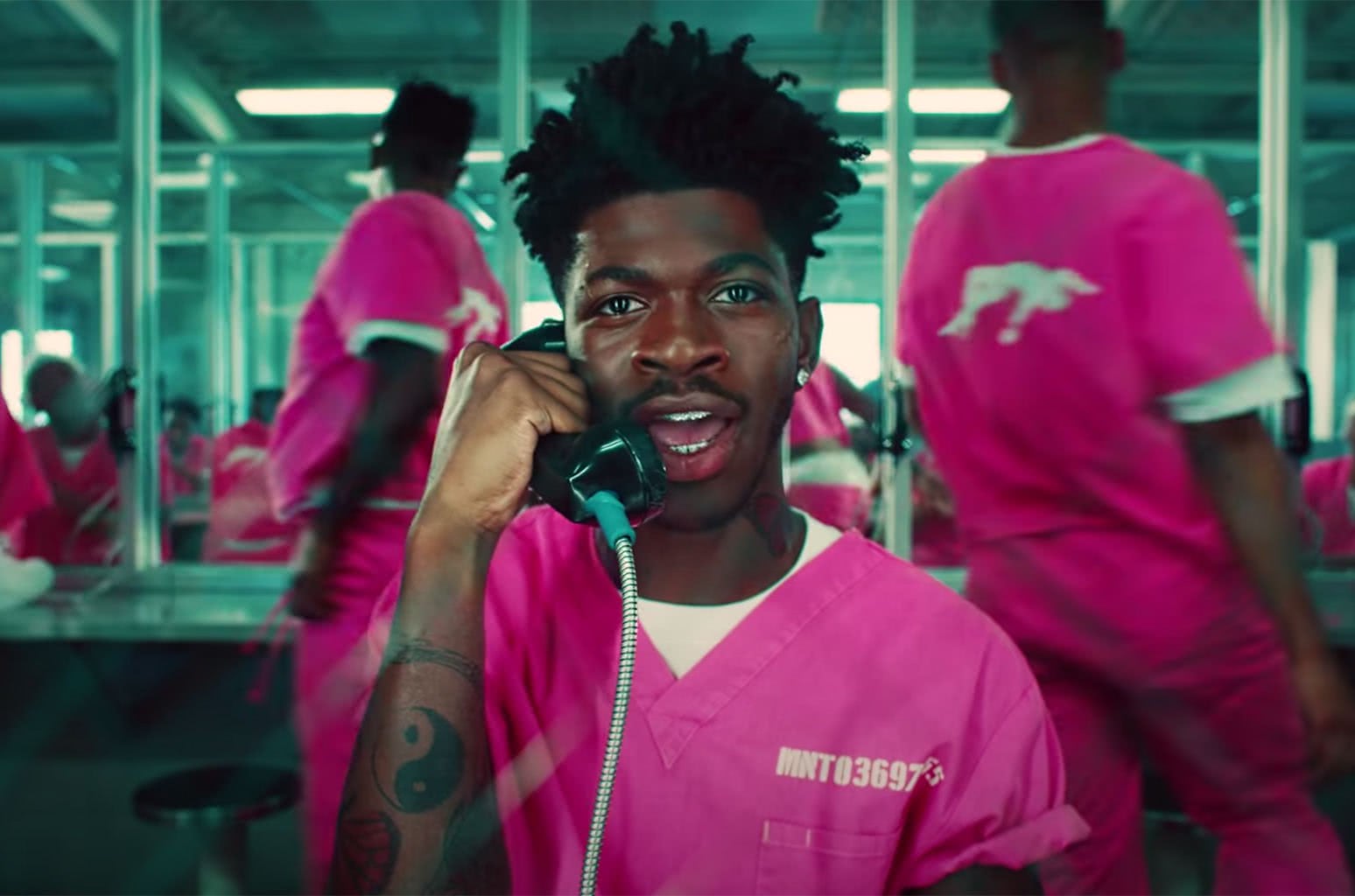 Lil Nas X responde à teoria dos fãs de MCU sobre ele ter sobrevivido a Thanos 1 Lil Nas X Jack Harlow INDUSTRY BABY screenshot 2021 billboard 1548 1627063085 compressed