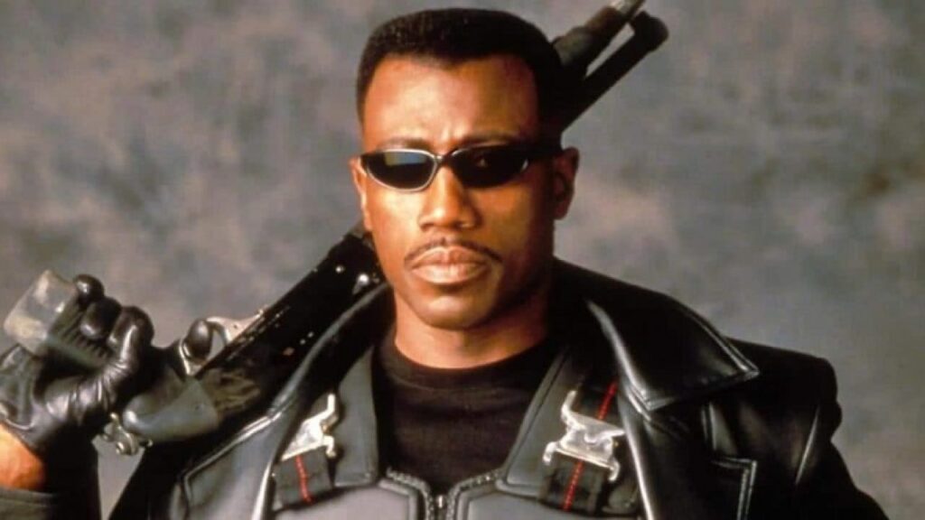 Novo filme do Blade honrará legado de Wesley Snipes Wesley Snipes como Blade (Divulgação)