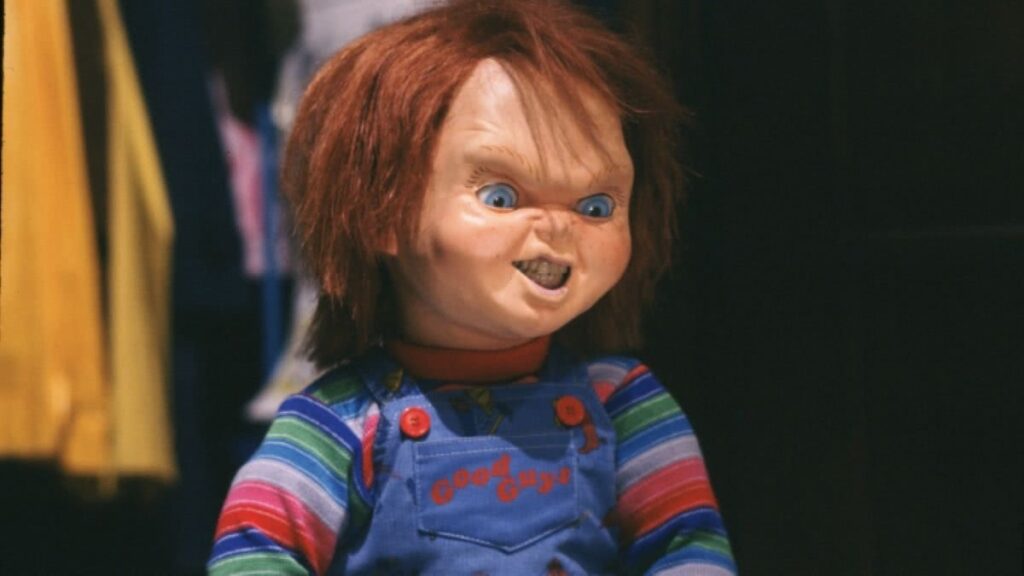 Filho de Chucky se identifica como queer na nova série Chucky (Reprodução)