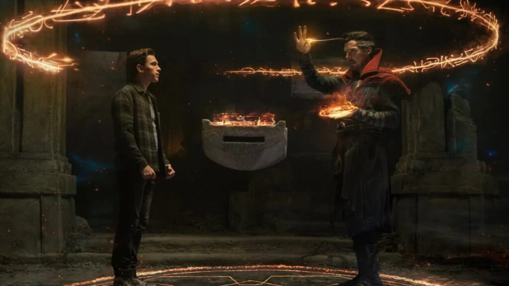 Escritores de Homem-Aranha 3 comentam grande furo na trama doctor strange knows what hes doing spider man no way home