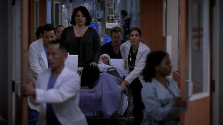 Grey’s Anatomy | Atores detestaram o episódio musical Cena de Grey's Anatomy (Reprodução / ABC)