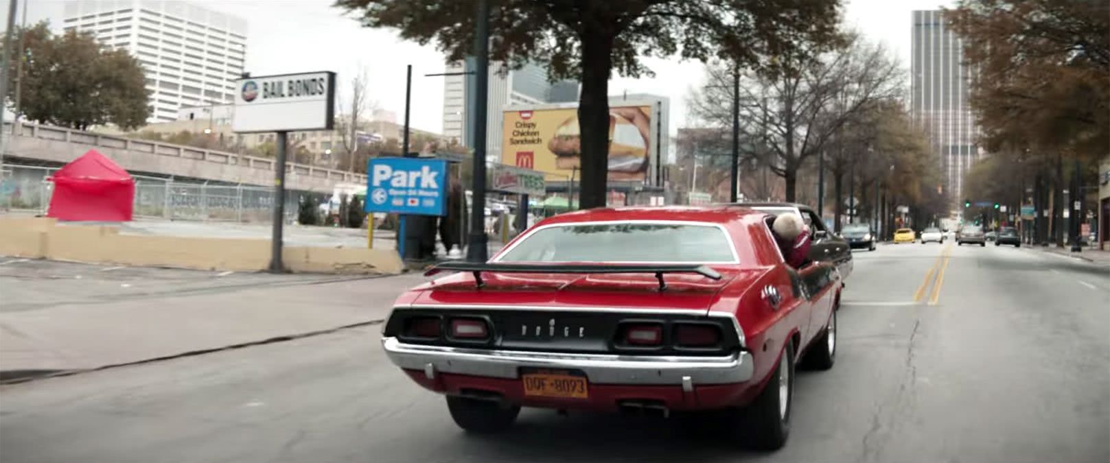 Confira as referências das HQs no trailer da série Gavião Arqueiro 5 Cena de Gavião Arqueiro (Reprodução / Marvel)