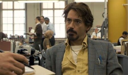 Robert Downey Jr. deixava jarros de urina no set de Zodíaco Robert Downey Jr. em Zodíaco (Reprodução)